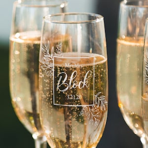 Bride and Groom Champagne Flutes - His and Hers Champagne Glasses, Wedding Favors, Toasting Glasses, Design: L5