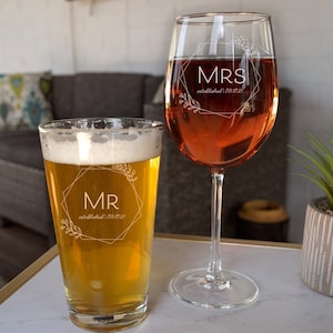 Mr and Mrs Beer and Wine Glass Set, Etched Toasting Glasses for Bride and Groom, Wedding or Engagement Gifts, Design: HH5