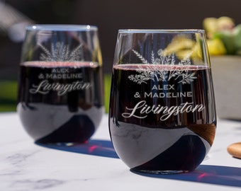 Calici da vino personalizzati - Regali di nozze personalizzati, Calici da vino senza stelo incisi, Regalo minimalista per gli sposi novelli, Design: L8
