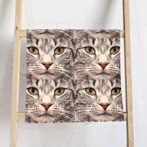 Cute Cat Pattern Hand Towel, Animal Lover Gift, Kitchen Decor, Cat Mom Gift, Bathroom Accessory, Funny Cat Design