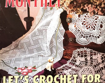 Livre au crochet comprenant une décoration murale, des chemins de table, des housses d'oreiller, des napperons et des modèles de décoration intérieure Crochet Monthly 187 pdf