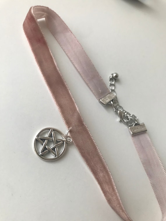 Pentagram choker, pentagram pendant, Wiccan jewellery, witchy jewellery, velvet choker, nude pink, pastel gothic