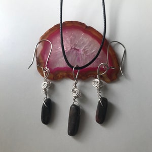 Rhodonite jewellery set, rhodonite necklace, rhodonite pendant, rhodonite earrings, crystal jewellery, spiritual jewellery, gift for witch