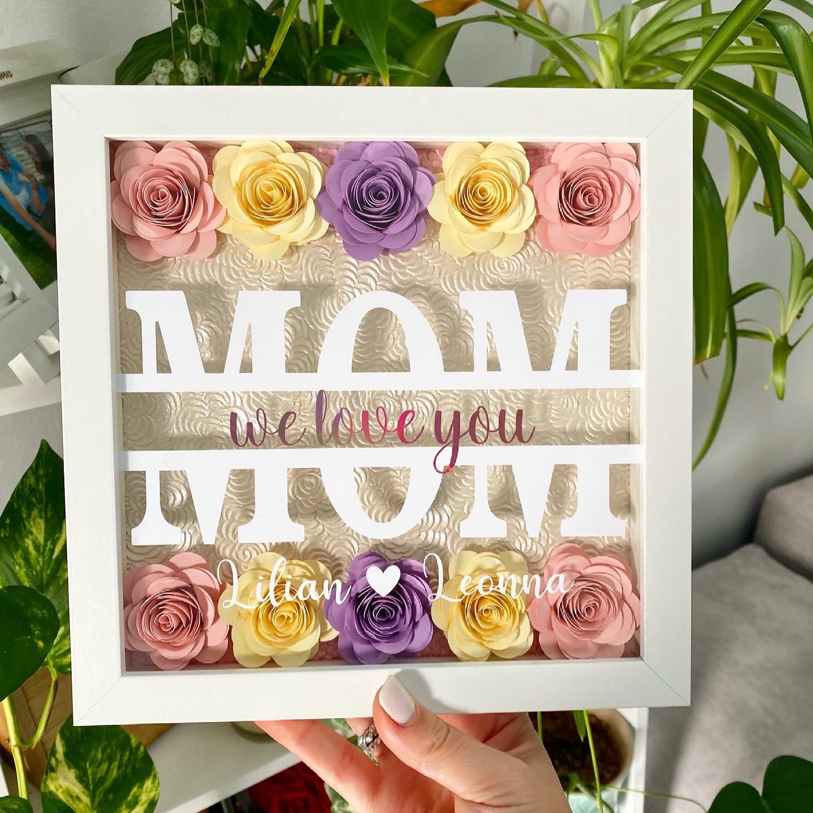 Personalized MOM Flower Shadow Box/Mothers Day Flower Box/ | Etsy