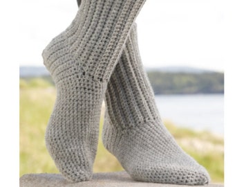 Easy Beginner Socks CROCHET PATTERN/Aran Yarn Sizes S, M, L- Instant PDF Download/Vintage Crochet Socks Pattern