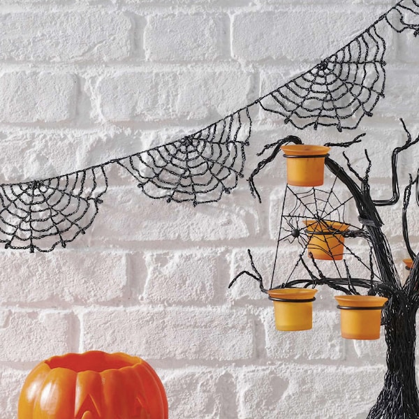 CROCHET PATTERN Halloween Bunting/Cobweb Pattern/Instant PDF Download/Halloween Decor Diy, Crochet Pattern Halloween Cobweb
