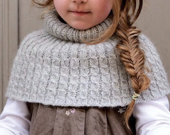 PDF KNITTING PATTERN Girls Cape Scarf Shrug Poncho ⨯ Childrens Kids Knitted Cable Scarf Pattern ⨯ Instant Digital Download