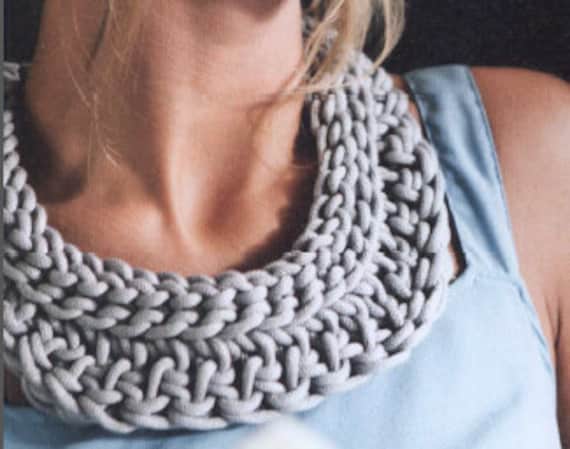 Crochet Necklace PATTERN Beginner Easy Women super Bulky Yarn