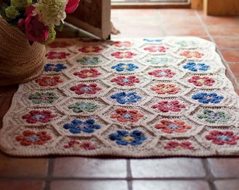 CROCHET PATTERN Rug Flower Chunky Yarn- Instant PDF Download - Vintage Crochet Pattern - Floral Granny Square Style Rug Carpet Tutorial