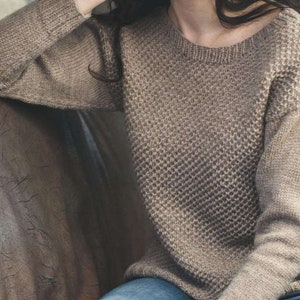 Sweater Women KNIT PATTERN Worsted Aran Yarn/Instant PDF Download/Womens Pullover Top Sweater Pattern/Vintage Pattern