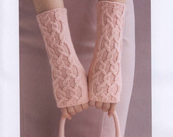 KNITTING PATTERN Cable Wristers Fingerless Gloves Fingering Yarn/Instant PDF Download/Vintage Knitting Pattern/Wristwarmers Gloves