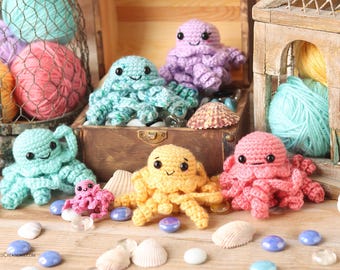 Crochet Jellyfish Keychain Pattern: Amigurumi Kawaii Design (PDF Pattern)