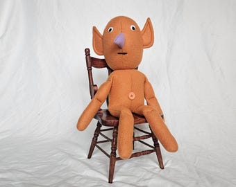 Gibler - Handgemachter 45 cm langer oranger Goblin Plüschstoff