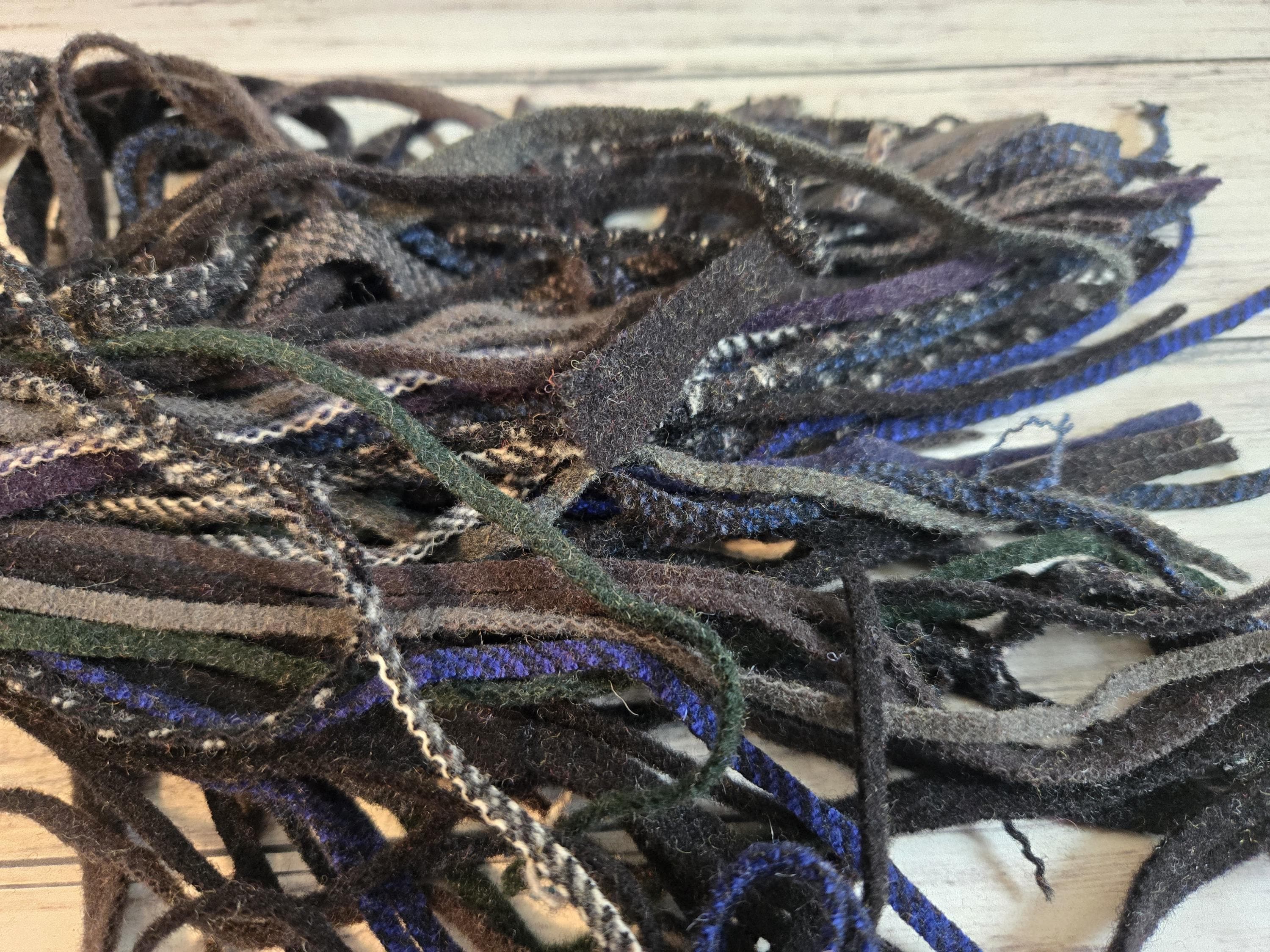Dark Wool Strips for Rug Hooking, #4 100 Mill Dyed Rug Hooking Strips ...