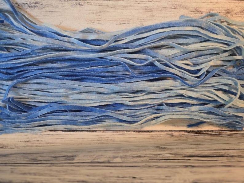 Blue Skies Hand Dyed Wool Strips for Rug Hooking, 100 #4, #6 or #8 Washed Hand Dyed Dorr Mill Wool Rug Hooking Strips image 2