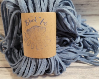 Medium Blue Rug Hooking Strips, 100 #4, #6 or #8 Mill Dyed Dorr Mill Wool Strips for Rug Hooking