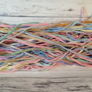 Pastel Wool Strips for Rug Hooking, Mixed Bag of 6 100 Wool Strips for Rug Hooking image 2