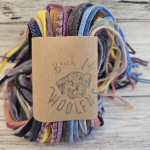 Lot de bandes de laine n° 4 : teintes à la main et en filature pour suspendre des tapis, 100 bandes n° 4