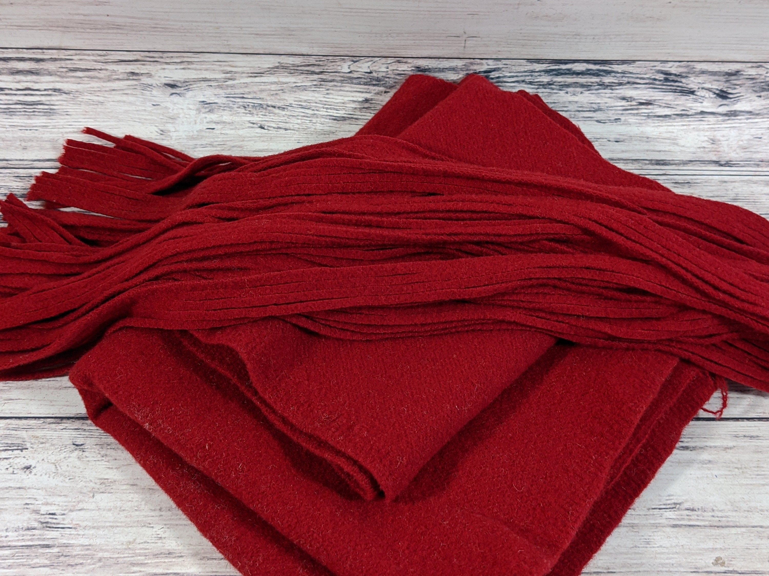 Ruby Red #4 Dorr Mill Wool Rug Hooking Strips, 100 Mill Dyed Deep Red ...