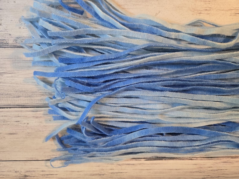 Blue Skies Hand Dyed Wool Strips for Rug Hooking, 100 #4, #6 or #8 Washed Hand Dyed Dorr Mill Wool Rug Hooking Strips image 3