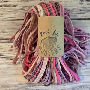 Pinks #4 Hand Dyed and Mill Dyed Texture Bundle, 100 #4 Strips for Rug Hooking, Washed Wool Rug Hooking Strips