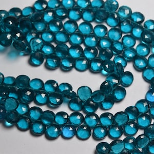 Briolettes de cuarzo azul pavo real facetado en forma de corazón de 7 pulgadas y 8 mm de excelente calidad