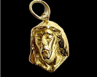 Vintage 14k Gold Christ Head Charm: Solid Religious Pendant
