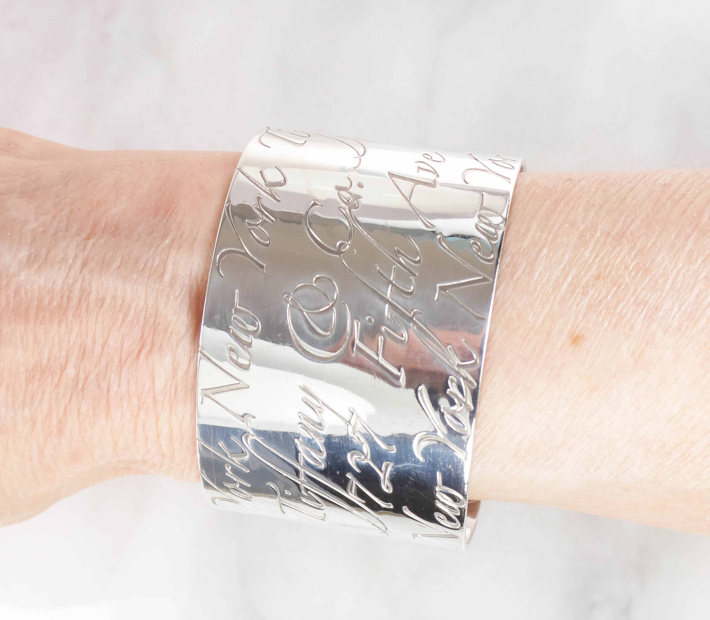 Vintage Authentic Tiffany Sterling Silver Cuff Bracelet Vintage Authentic Tiffany Sterling Silver Cuff Bracelet
