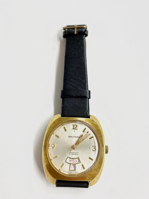 Vintage Waltham Watch , Swiss 17 Jewel Movement