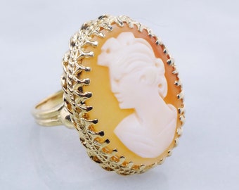 Vintage 14k Gold Cameo Ring, Yellow Gold Carved Shell Cameo Ring, Solid Gold Ring, Right Hand Ring, Statement Ring Size 6