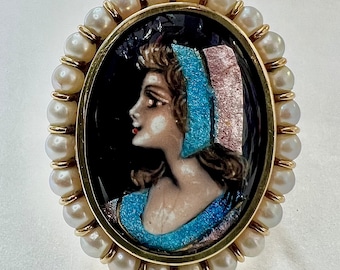 Vintage 14k Gold Painted  Cameo Style Portrait Ring Yellow Gold Porcelain Ring Handpainted Portrait  Cameo With  Pearls Fancy Gold Ring Sz 8