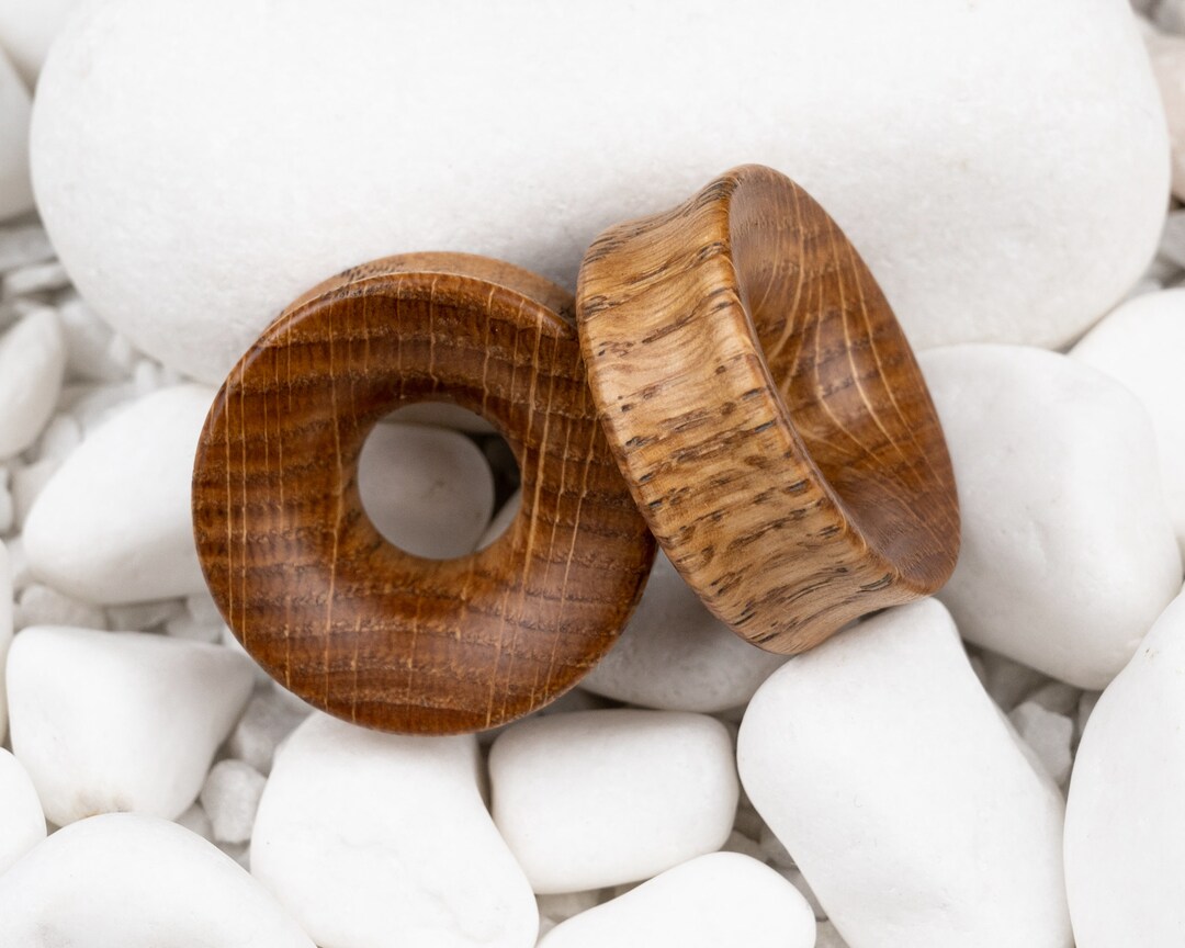 Wooden Ear Plugs, Oak Wood Tunnels, Gauges and Plugs, Eco Ear Plugs