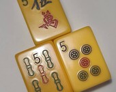 DB4 - Vintage Mahjong Five Character, Dot or Bamboo Bakelite Tile