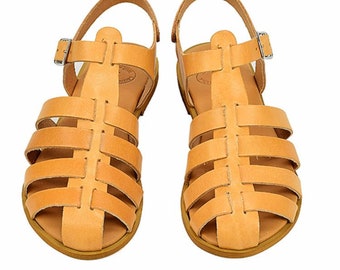 fisherman sandals canada