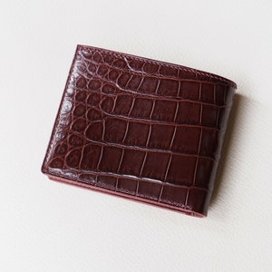 Cartera de piel de aligátor marrón, cartera plegable de piel. Cartera de piel de cocodrilo de primera calidad. Cartera de cuero para hombre. Cartera hecha a mano