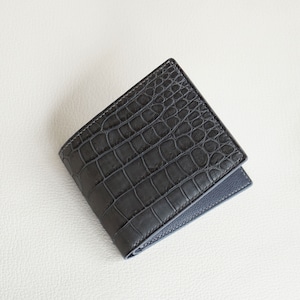 Cartera de piel de aligátor gris oscuro, cartera plegable de piel. Cartera de piel de cocodrilo de primera calidad. Cartera de cuero para hombre