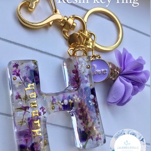 Resin/initial/key ring/custom made&handmade with care/all alphabet/personalised/real flower/gift/one of a kind/RoyalMail 1st delivery