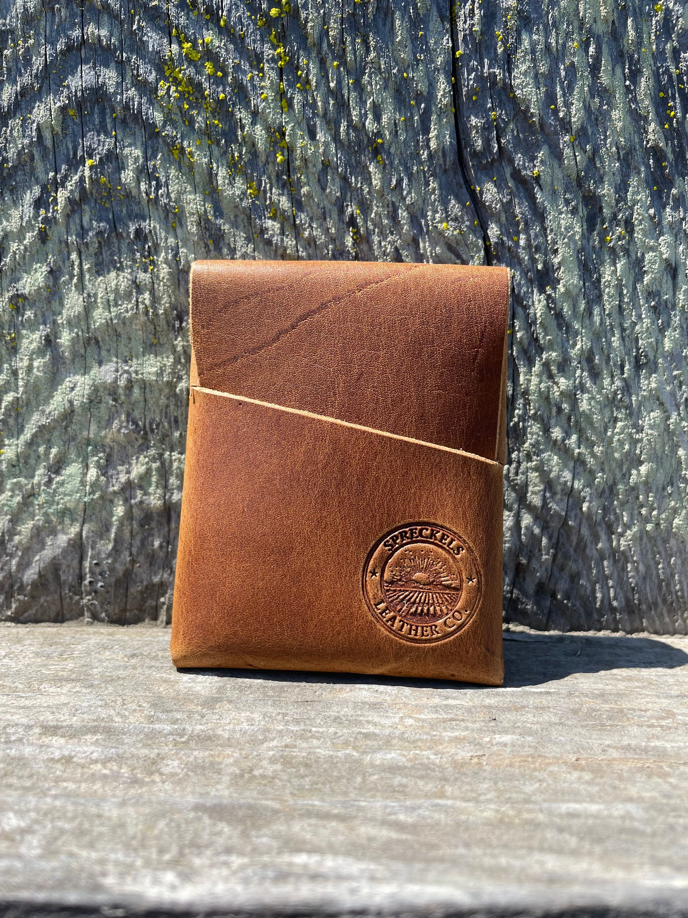 Ladies Wallet with Flap Closure in Genuine Leather – Brown Bear