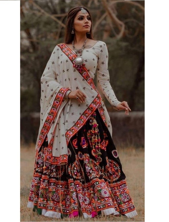 Party Bollywood Woman Lehenga Choli 