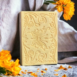 Tumeric infused facial soap bar | Daytime & Nightime facial Cleanser | Facial Cleansing bar | Great Mother’s Day gift