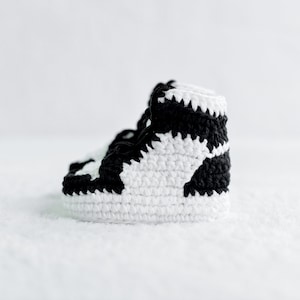 Crochet Baby Sneakers - Crochet Baby Shoes - Crochet Booties - Baby Shower Gift