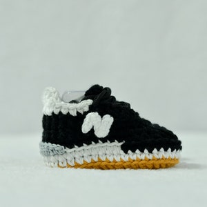 Crochet Baby Sneakers - Crochet Baby Shoes - Crochet Booties - Baby Shower Gift