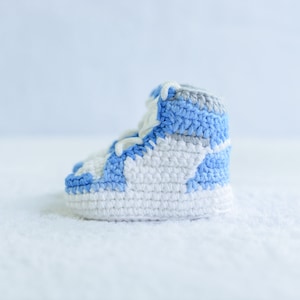 Crochet Baby Sneakers High Hyper Royal - Crochet Baby Shoes - Crochet Booties - Baby Shower Gift