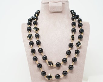 Onyx and black quatrefoils handcrafted hand wired necklace