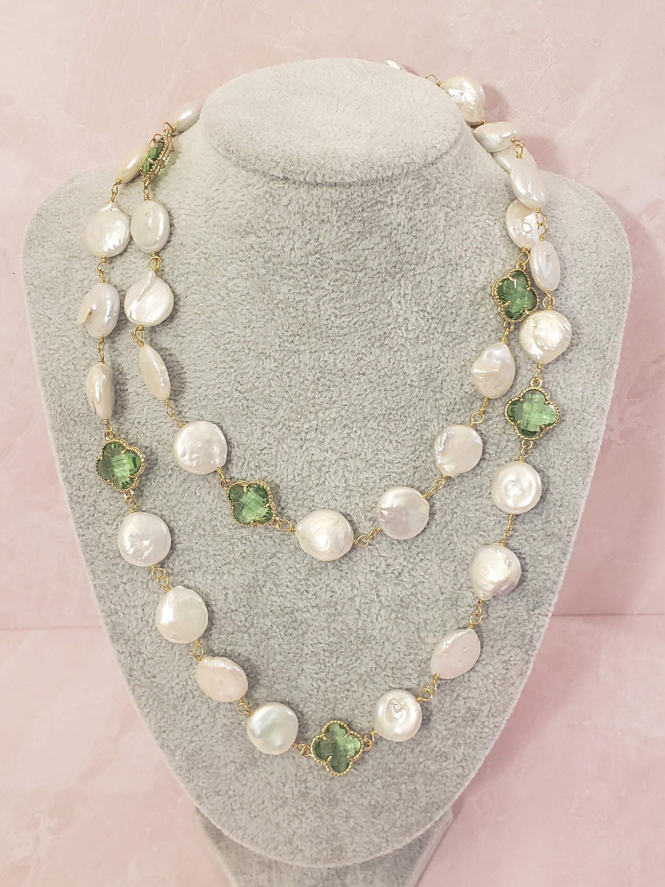 Light Green Quatrefoils With Freshwater Pearls Necklace - Etsy