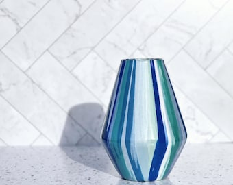 8インチの青いダイヤモンド型の花瓶 - Etsy 日本