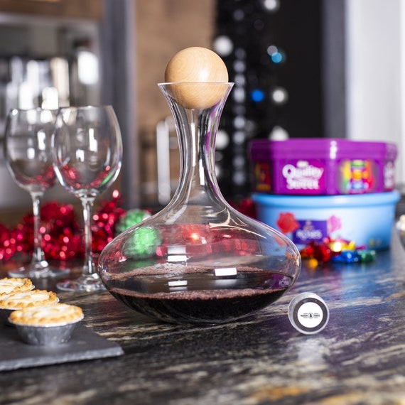 2.5L Glass Wine Decanter Set Oak Stopper & Cleaning Balls Etsy UK