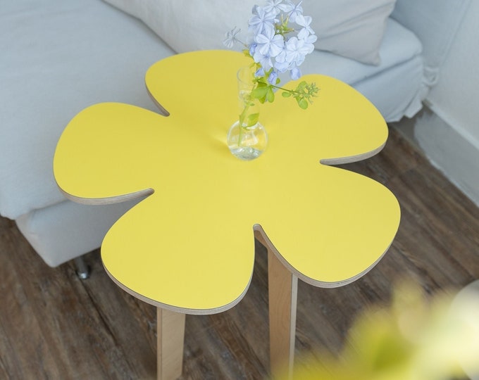 Table d'appoint Flower, table de chevet, table d'appoint Curvy, table jaune, table d'appoint pour dortoir