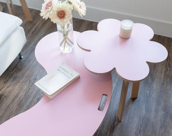 pink squiggle with side table - coffee table - barbiecore - curvy table - pink table - barbiecore decor - wavy table- unique table - pink