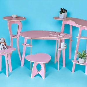 Table d'appoint rose, Décoration rose, Table ondulée, Meubles ondulés, Table fleurie, Jolie table, Table de chevet image 10